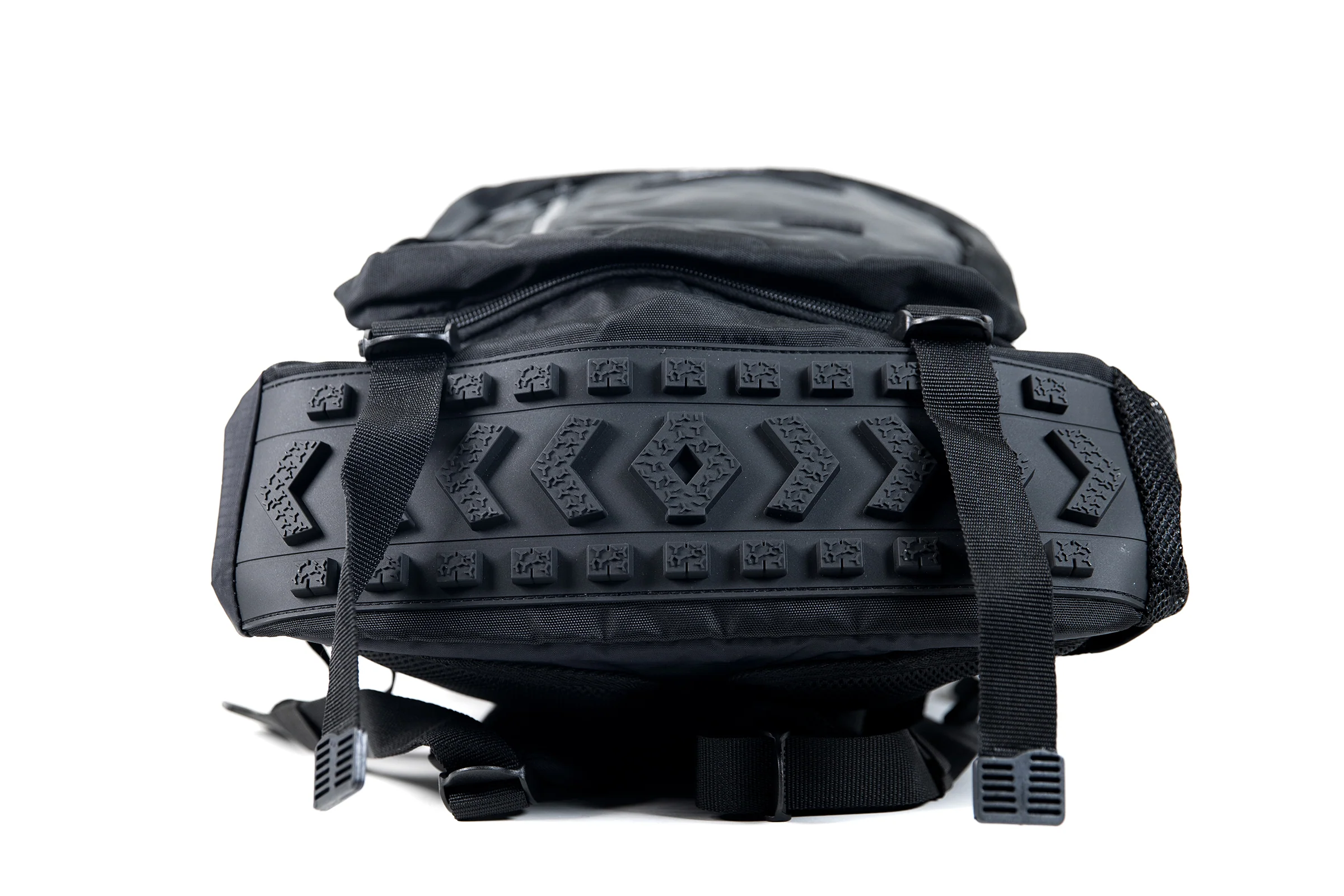 BG128-008 | U POCKET BACKPACK | BLACK - Image 4